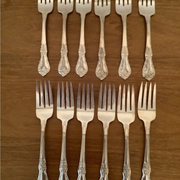 63-Pc Silver Plated Flatware - Picture 7 of 9